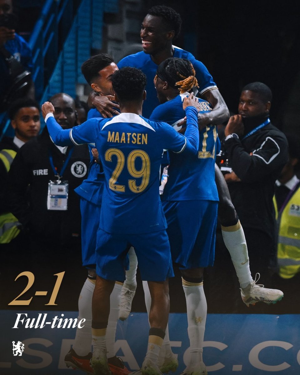 包含欧冠倒计时，里尔赛前官宣签约，细节引发关注，震撼外界，赛程密集仍需轮换的词条