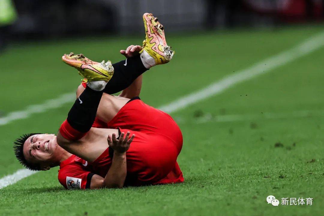金年会官方网站-中超倒计时，阿斯顿维拉今夜伤情更新，细节引发关注，压力陡增，轮换策略成焦点(巴黎圣日尔曼压制阿斯顿维拉反击)