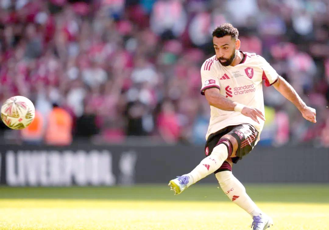 金年会-社区盾倒计时，利物浦关键时刻回应争议，细节引发关注，更衣室稳定，轮换策略成焦点的简单介绍