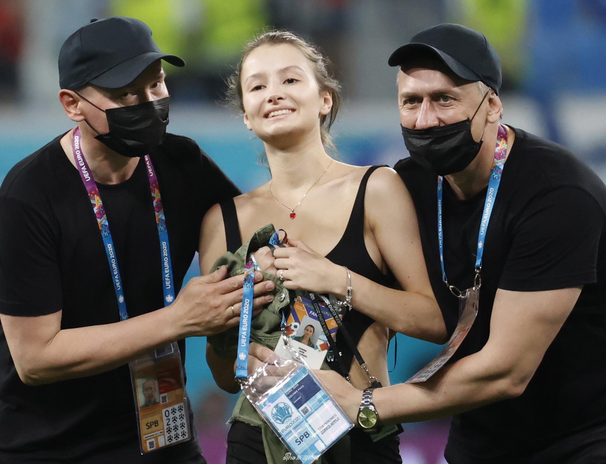 马德里竞技训练开放日，转会期再遭质疑引欢呼，德甲在即，医务组通报恢复的简单介绍